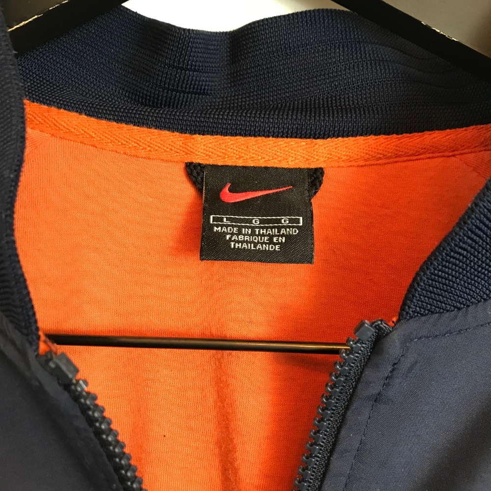 Vgt Nike Men's "Spell Out" Navy Bomber Jacket sz L - Picture 3 of 5